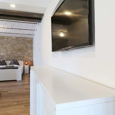 Villanna Apartman *